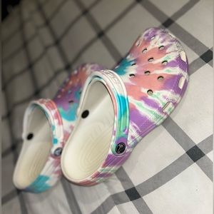 Womens Tie Dye Crocs